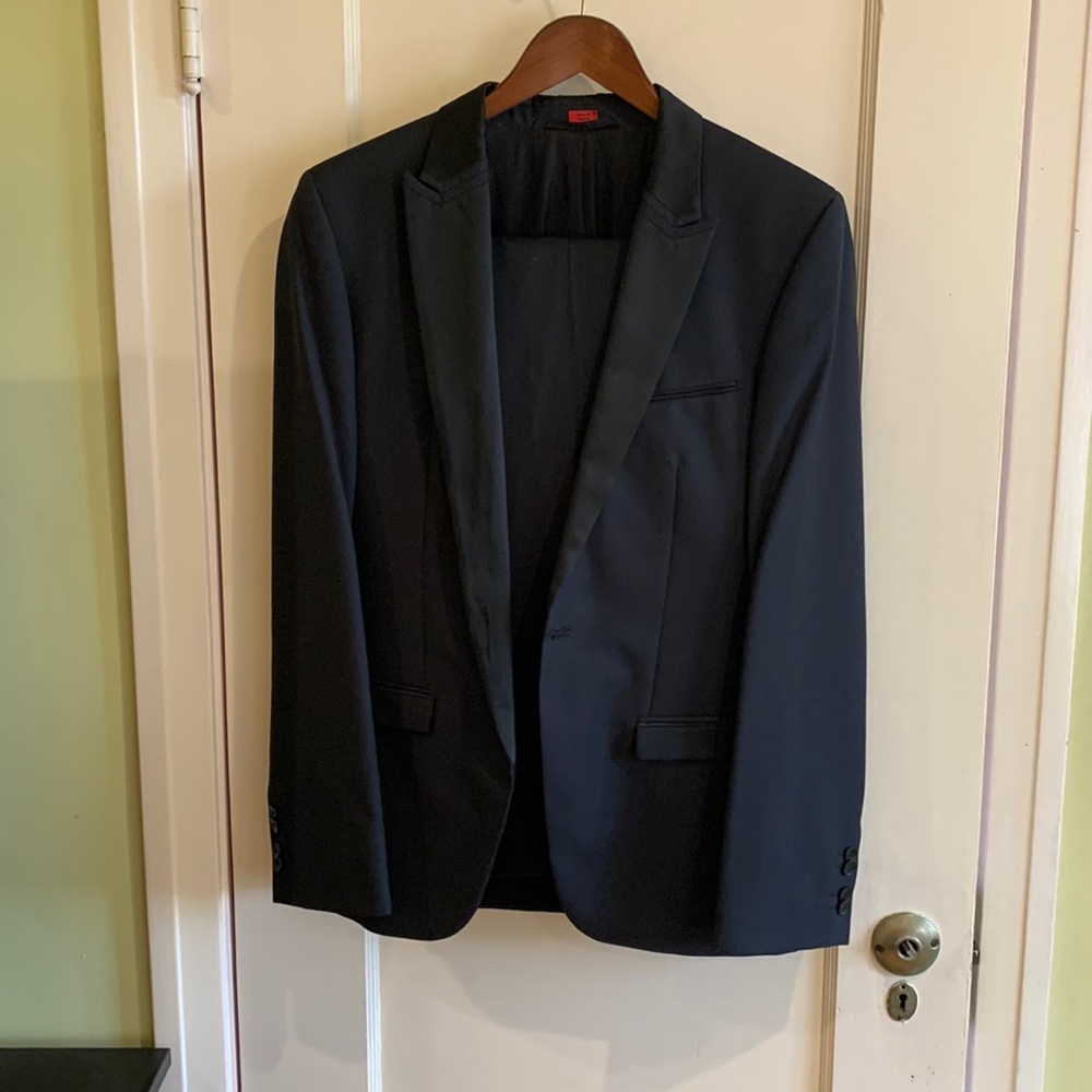 Hugo Boss Slim Dark Blue Tuxedo
